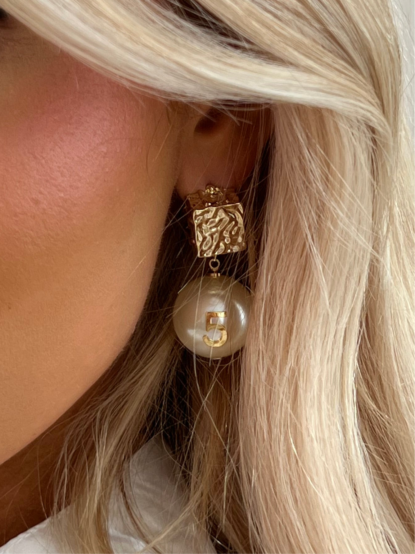 PARISIAN Pearl Earrings