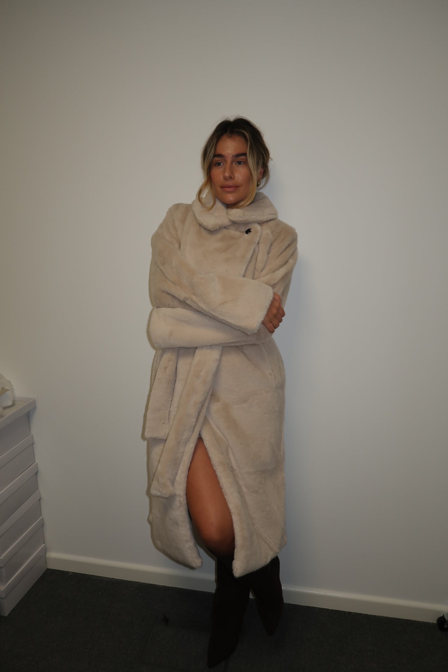 MIRABELLE LUXURY FAUX FUR IN WINTER CREME