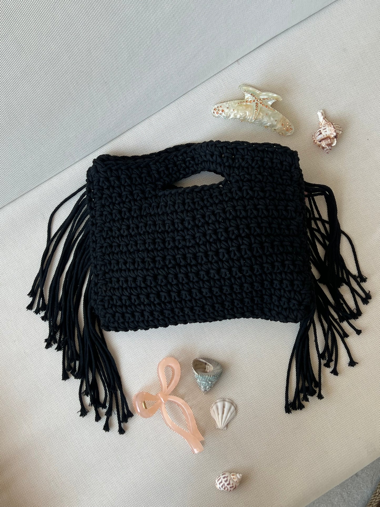 ST.JORDI Crochet Tassel Bag -Black