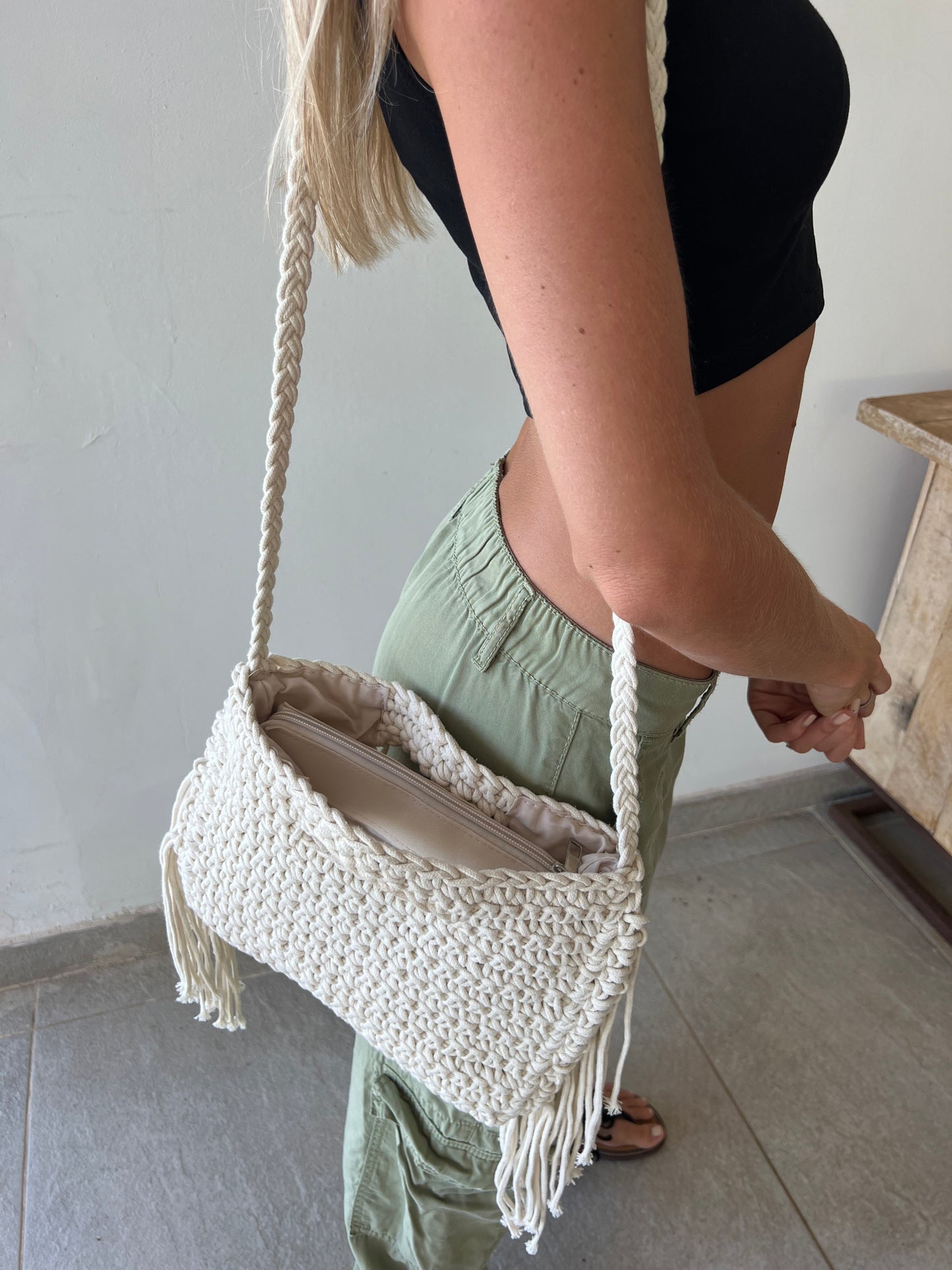 ST.JORDI Crochet Tassel Bag -Cream