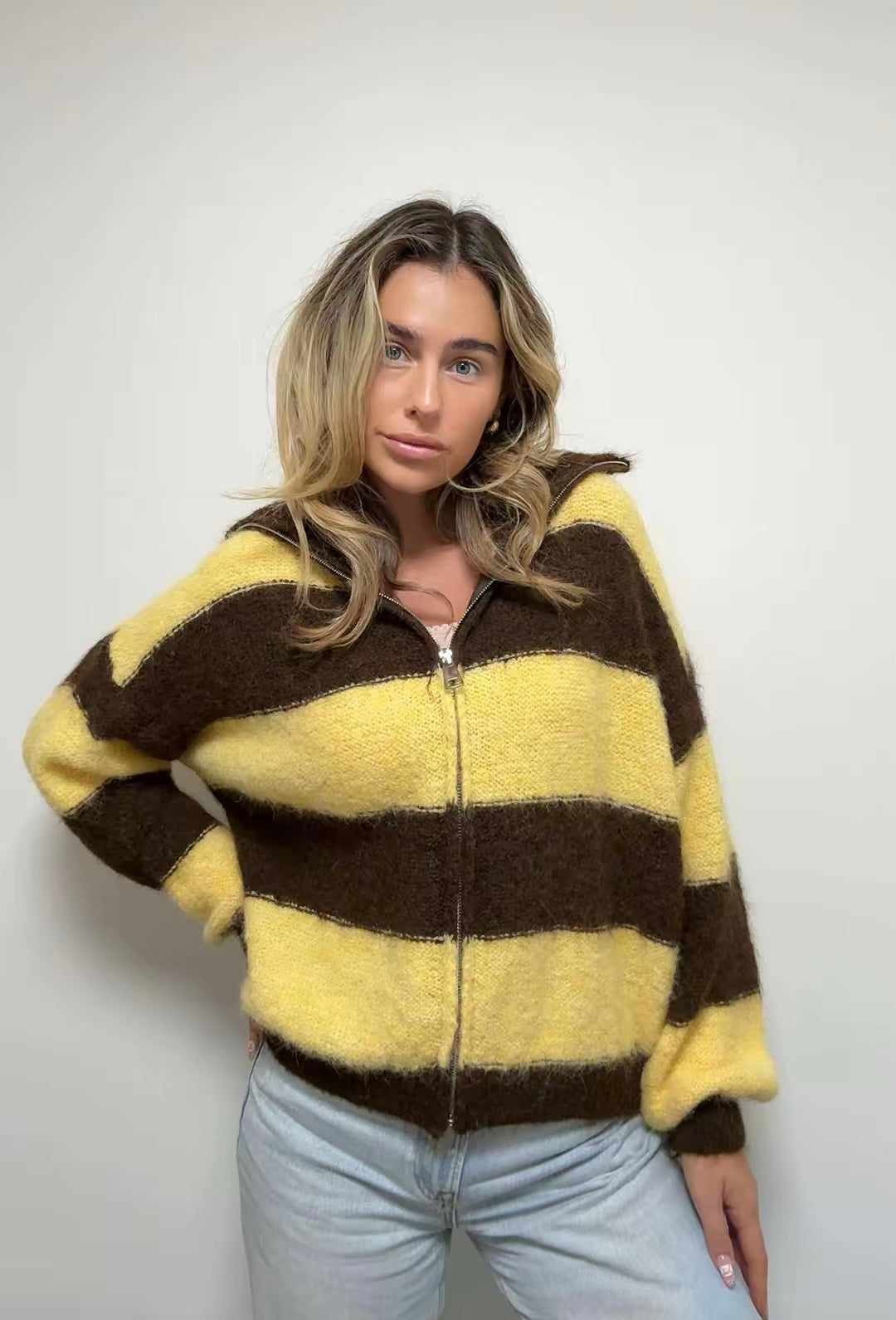 BROWN AND BUTTER STRIPE HONEYBEE KNIT