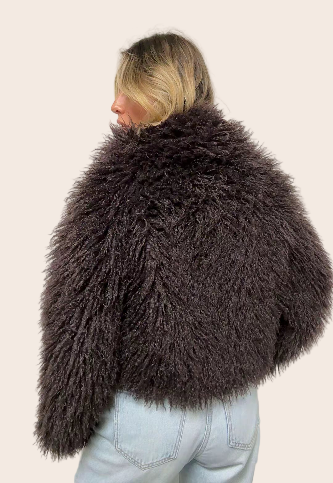 NOEL LUXURY VEGAN MONGOLIAN CROPPED JACKET IN CACAO