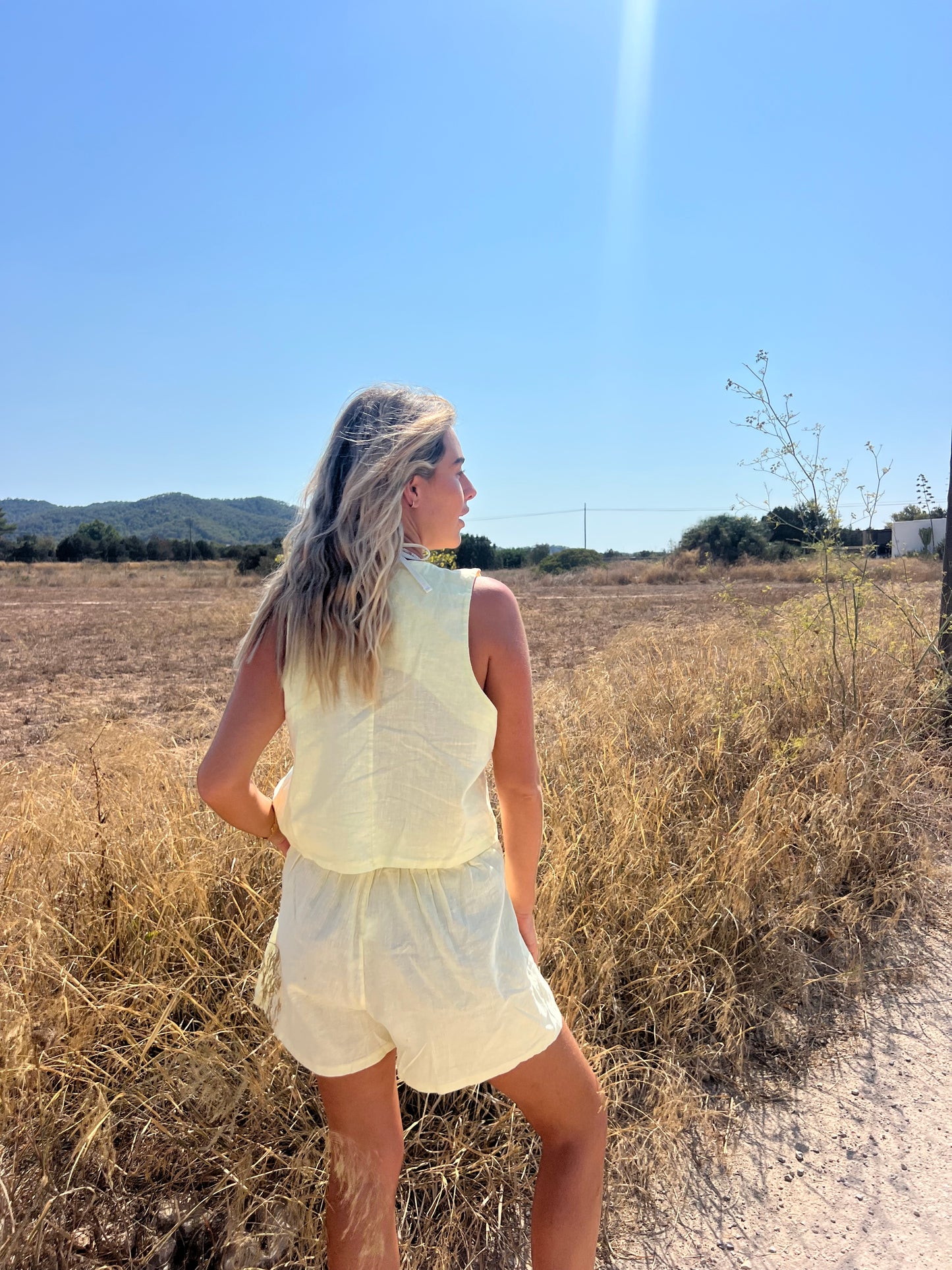 Buttermilk Linen Set